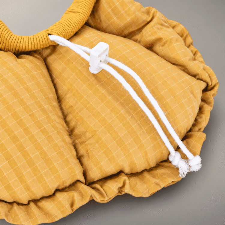 Soft Flower Recovery Cone Collar for Cats