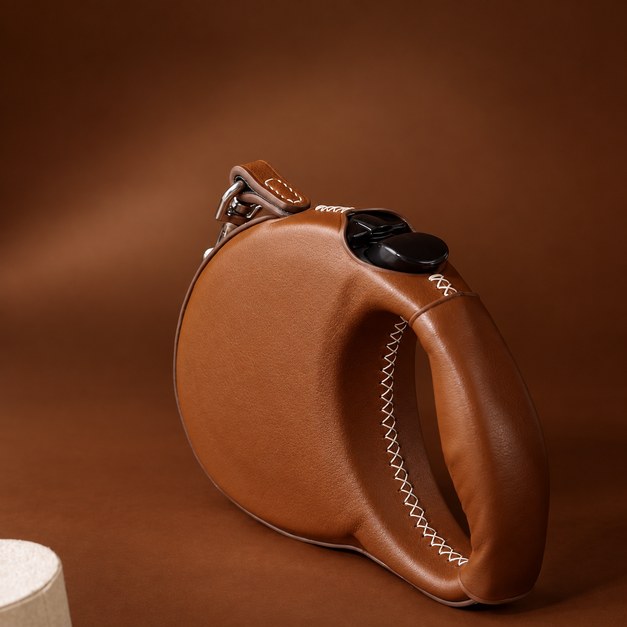 Atelier Heritage Handcrafted Leather Retractable Dog Leash