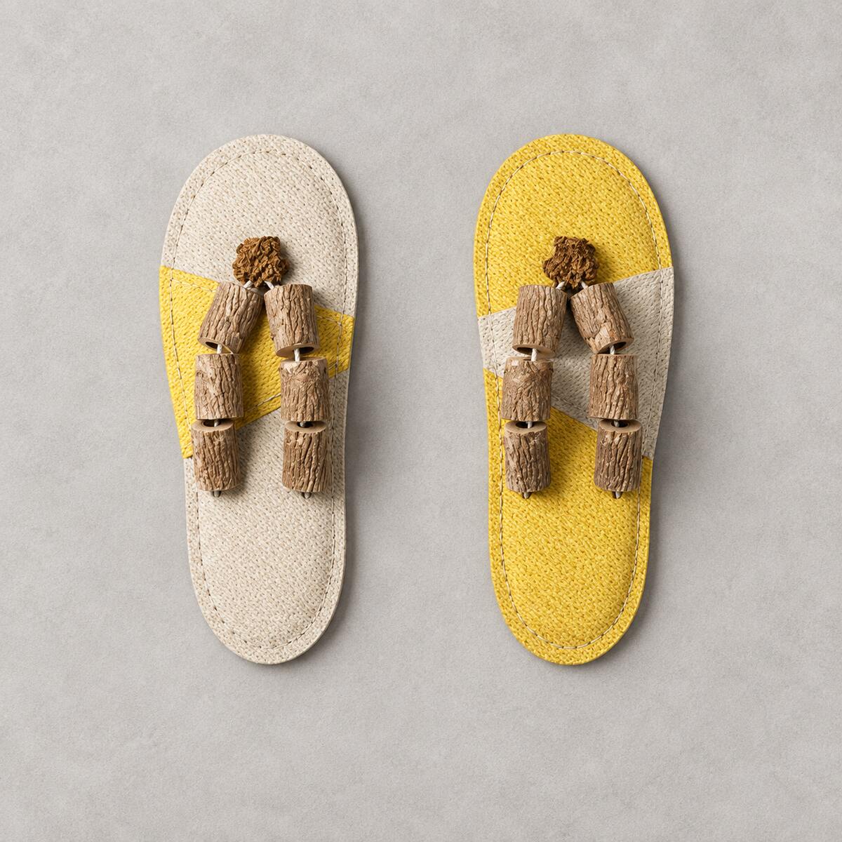 Natural Silvervine & Loofah Cat Chew Slipper Toy